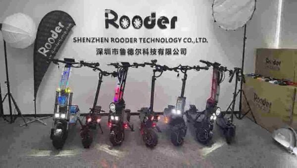 轻型三轮电动滑板车工厂中国