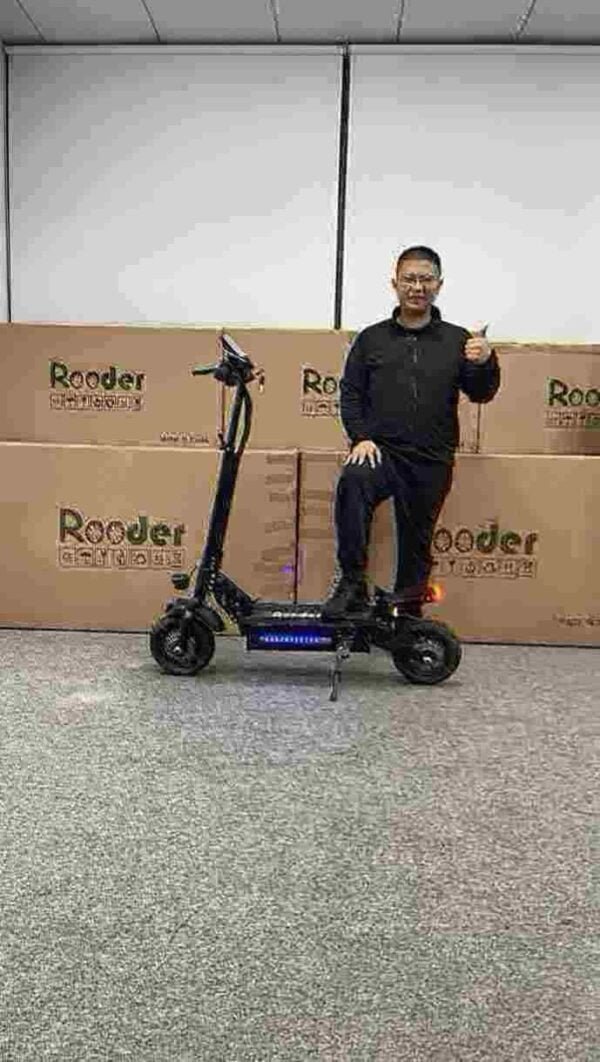 街头滑板车工厂中国