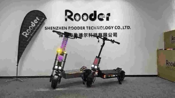 蓝色滑板车工厂中国